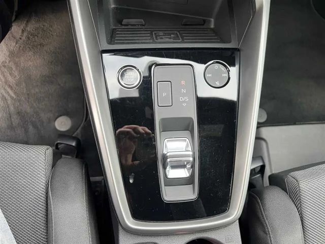 Audi A3 1.5 TFSI S-Line S-Tronic Sedan