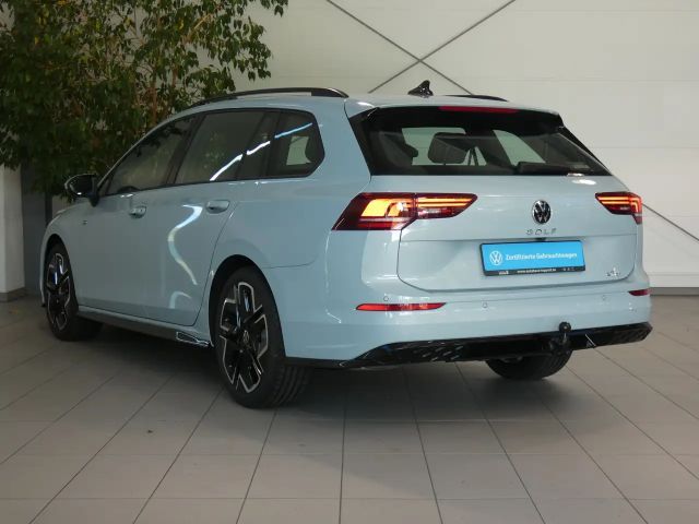 Volkswagen Golf 1.5 eTSI DSG R-Line Variant
