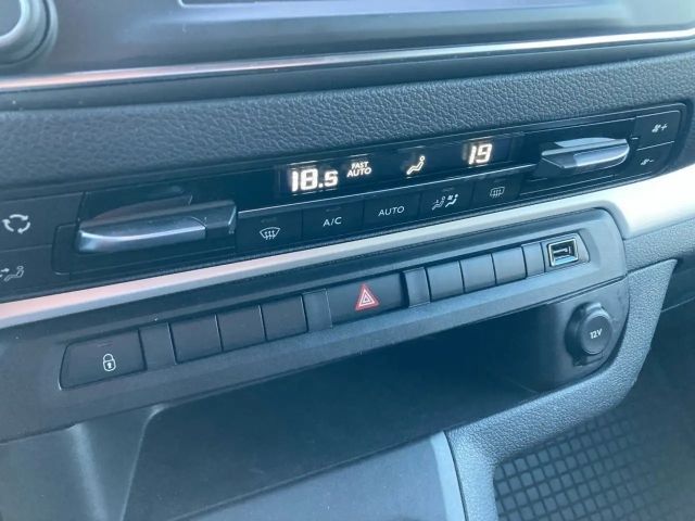 Opel Zafira Life 8Sitze HeadUp Navi Kam Assistenz