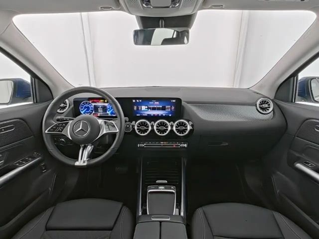 Mercedes-Benz EQA 300 4MATIC Advanced