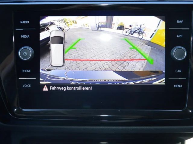 Volkswagen Touran DSG IQ.Drive