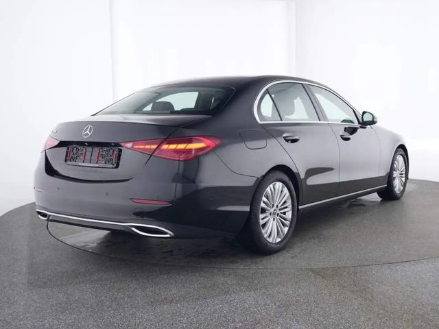 Mercedes-Benz C 200 AVANTGARDE Sedan