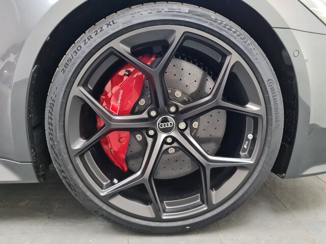 Audi A6 e-tron Avant Performance Quattro