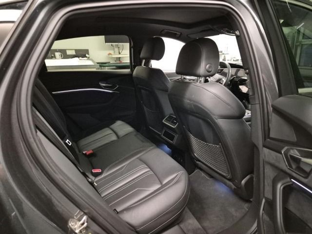 Audi e-tron Quattro Sportback