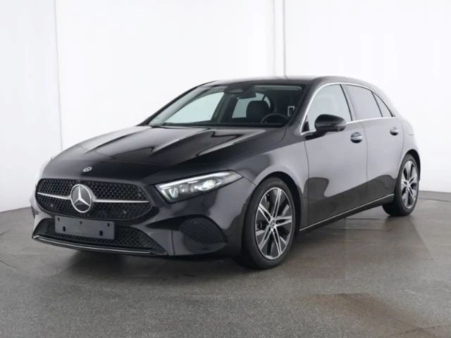 Mercedes-Benz A 220 4MATIC Progressive