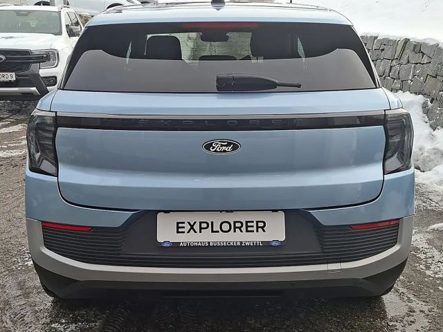 Ford Explorer AWD EV Premium