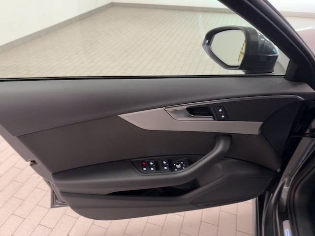 Audi A4 35 TDI Avant S-Line S-Tronic