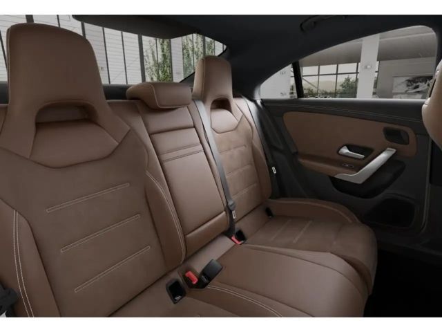 Mercedes-Benz CLA 200 AMG Line Coupé