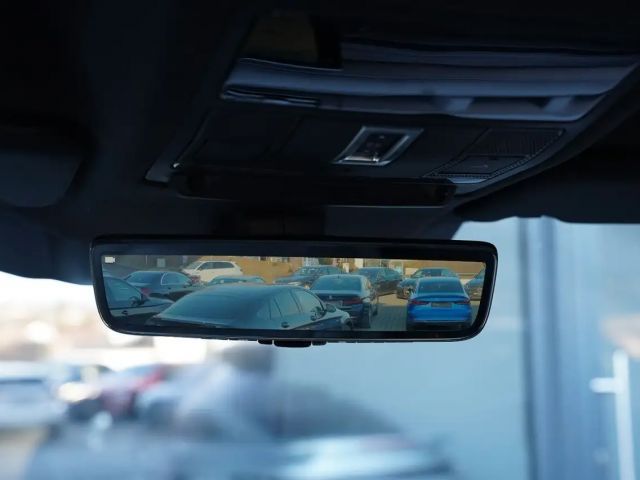 Land Rover Defender 90 Dynamic HSE