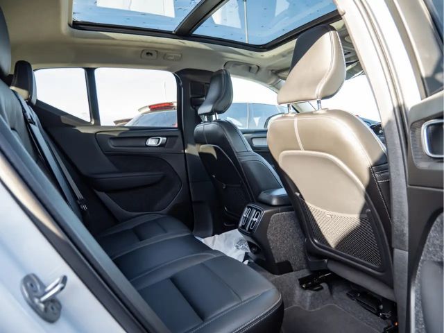 Volvo XC40 Dark Plus