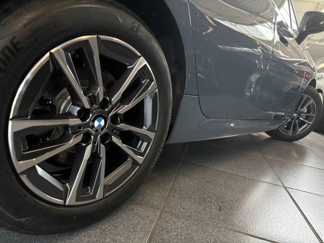 BMW 220 220i Active Tourer M-Sport