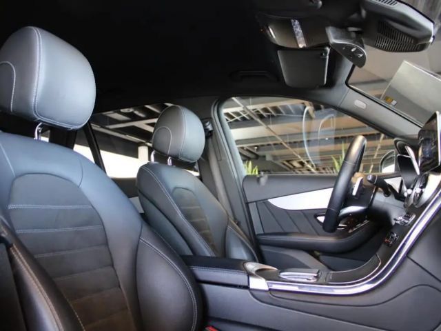 Mercedes-Benz GLC 300 4MATIC AMG Line