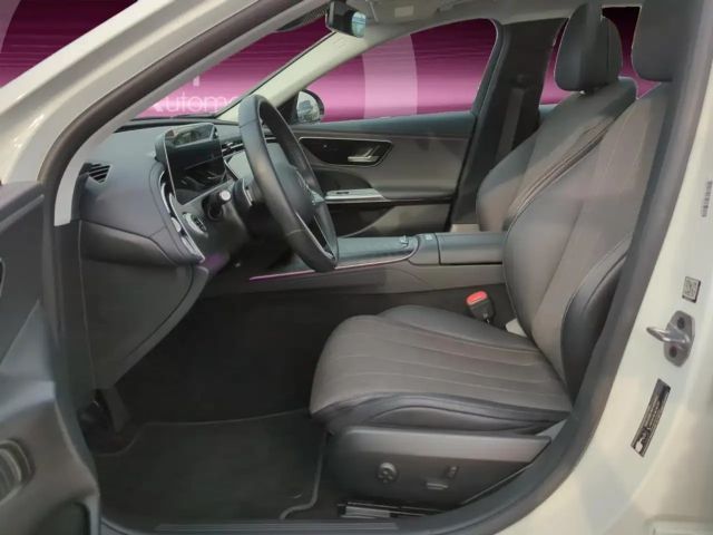 Mercedes-Benz E 200 AVANTGARDE Estate