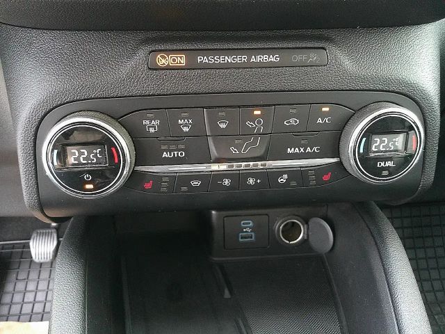 Ford Kuga Hybrid Titanium X