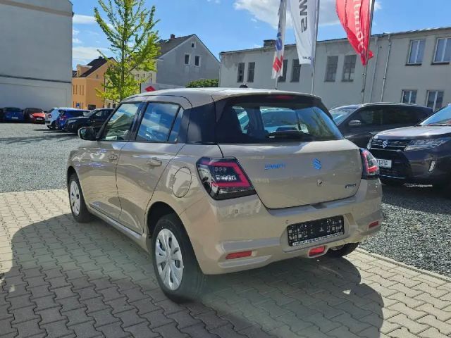 Suzuki Swift AllGrip Club DualJet Hybrid