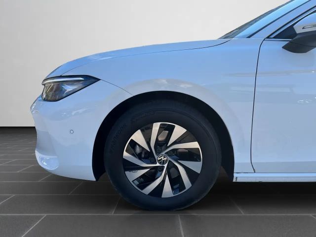 Volkswagen Passat 1.5 eTSI Business Variant