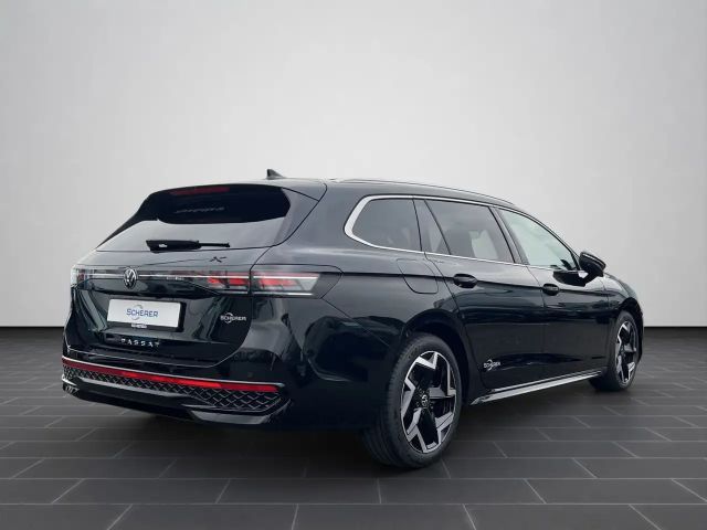 Volkswagen Passat DSG IQ.Drive R-Line Variant