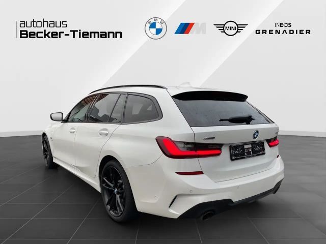 BMW 330 330e M-Sport Touring xDrive