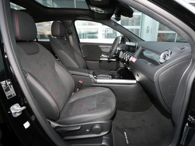 Mercedes-Benz GLA 200 AMG Line