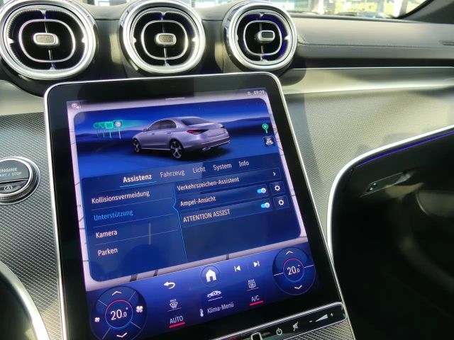 Mercedes-Benz C 200 AMG Line Sedan