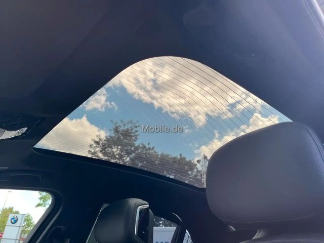 BMW 740 740d M-Sport Sedan xDrive