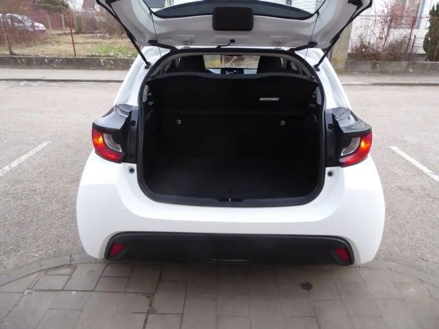 Toyota Yaris Hatchback Hybride VVT-i