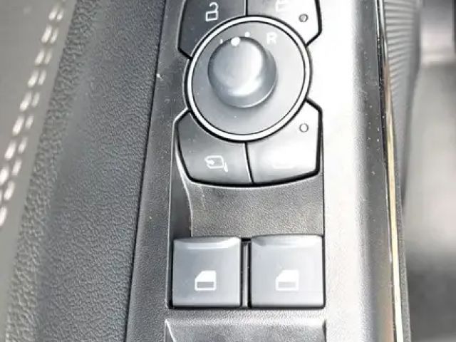 Ford Puma EcoBoost Titanium