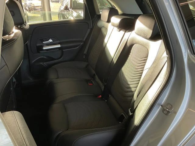 Mercedes-Benz B 180 Progressive