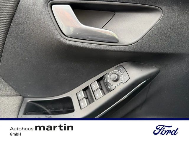 Ford Puma EcoBoost Titanium