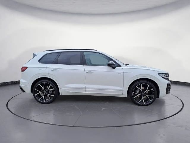 Volkswagen Touareg IQ.Drive R-Line