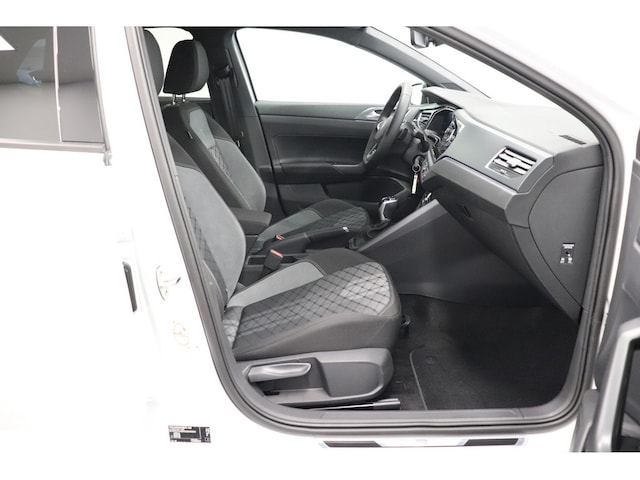 Volkswagen Polo Polo R-Line 1.0 TSI DSG #IQ.LIGHT&DRIVE#NAVI#