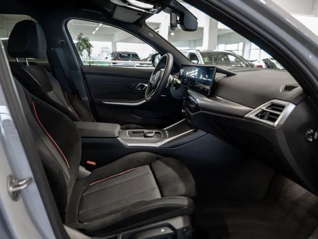 BMW 330 330d M-Sport Touring xDrive