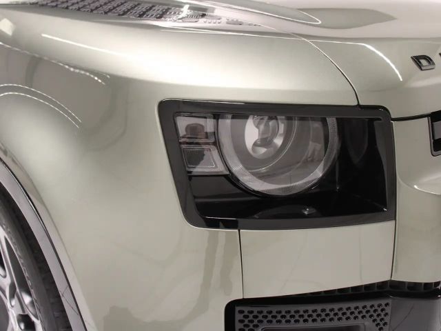 Land Rover Defender 110 D300 Dynamic SE