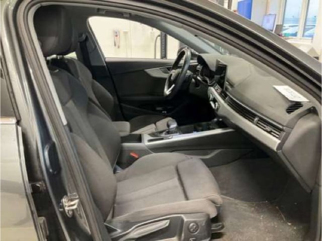 Audi A4 40 TFSI Avant S-Line S-Tronic