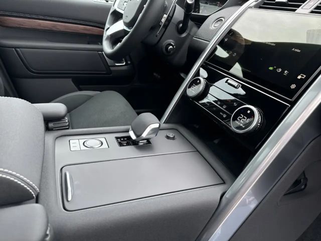 Land Rover Discovery D300 SE