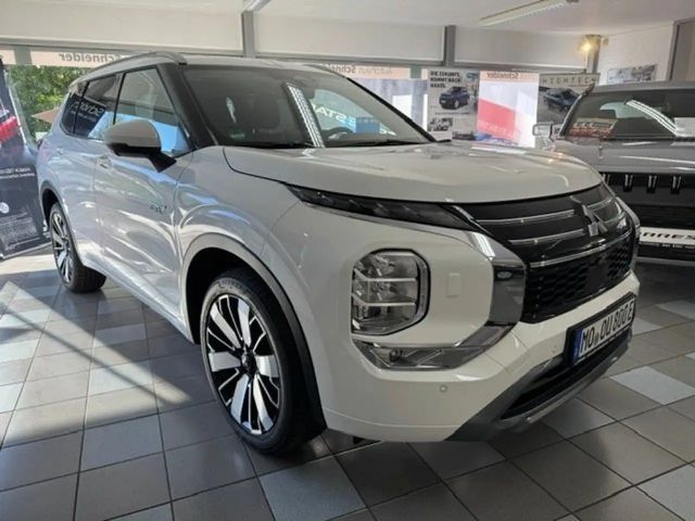 Mitsubishi Outlander 4WD PHEV