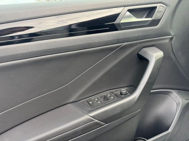 Volkswagen T-Roc 1.0 TSI R-Line