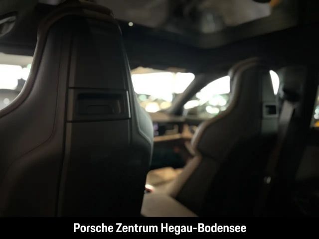 Porsche Taycan 4S Cross Turismo