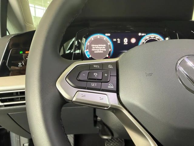 Volkswagen Golf DSG Life