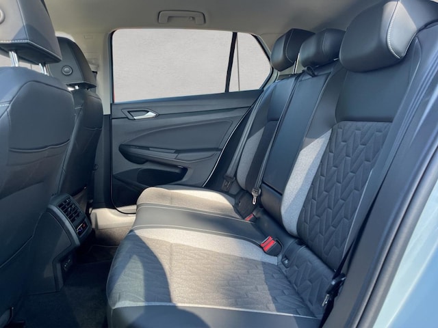 Volkswagen Golf 1.5 TSI Plus