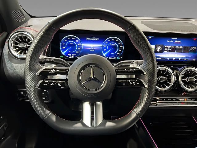 Mercedes-Benz EQB 300 4MATIC AMG Line