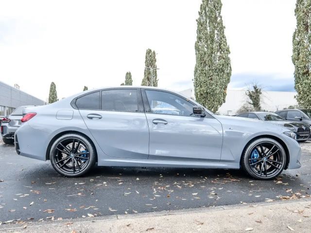 BMW 330 330i M-Sport Sedan