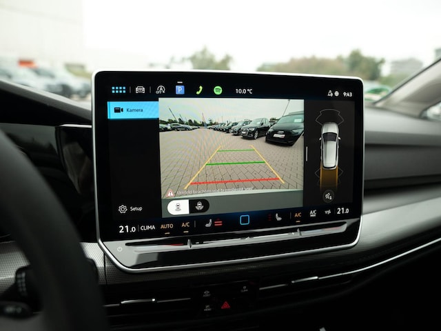 Volkswagen Golf DSG Style