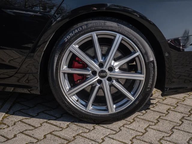 Audi S6 Avant Quattro