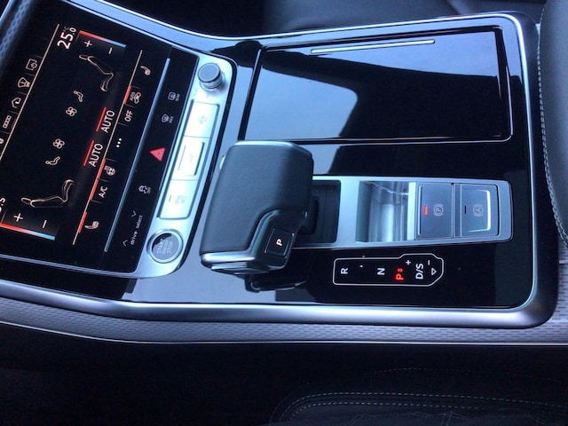 Audi Q8 55 TFSI Hybride Quattro