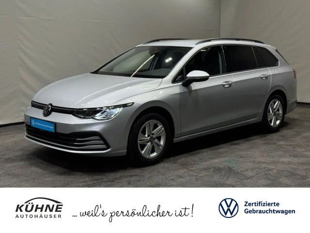Volkswagen Golf 1.5 eTSI DSG Life Variant