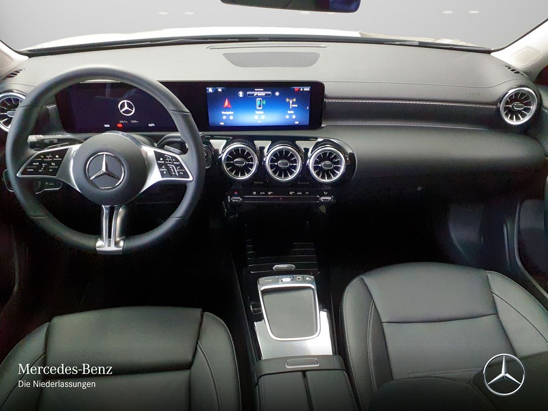 Mercedes-Benz A 200 A 200 d