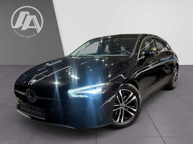 Mercedes-Benz CLA 200 CLA 200 d Shooting Brake