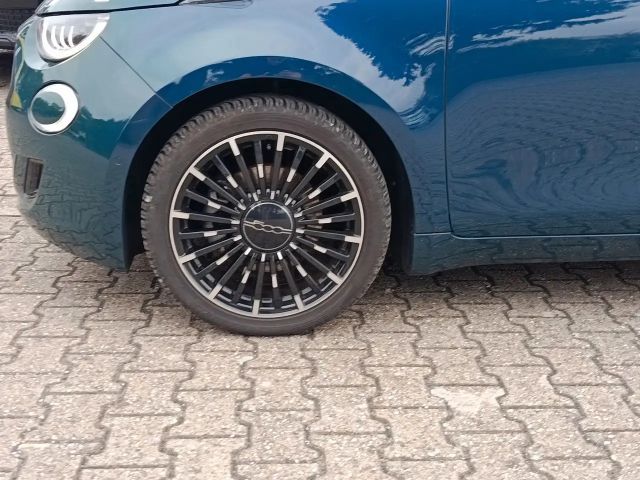 Fiat 500e La Prima by Bocelli