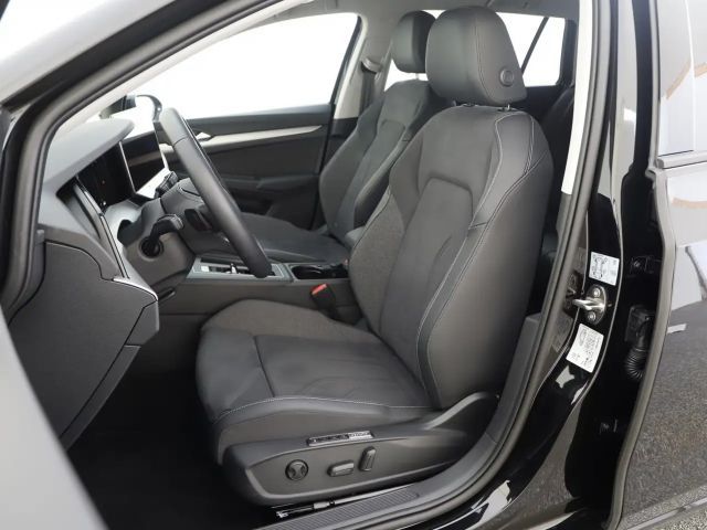 Volkswagen Golf Business DSG Variant